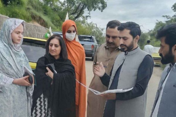 ڈپٹی کمشنر مانسہرہ اور ایڈیشنل ڈپٹی کمشنر (فنانس اینڈ پلاننگ) کی ہدایات پر، ترقیاتی سکیمز کا مشترکہ دورہ کیا گیا۔